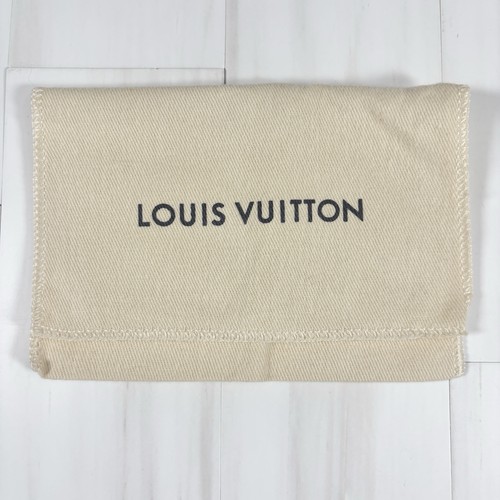 Louis vuitton dust - louis,