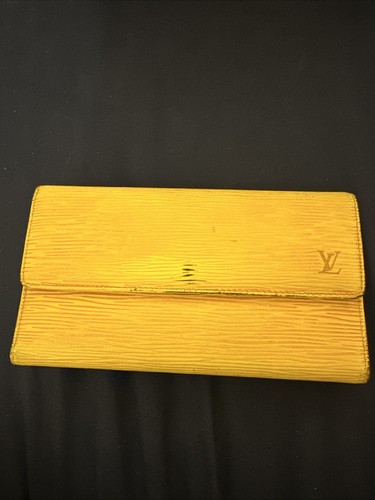 Louis vuitton epi - louis,